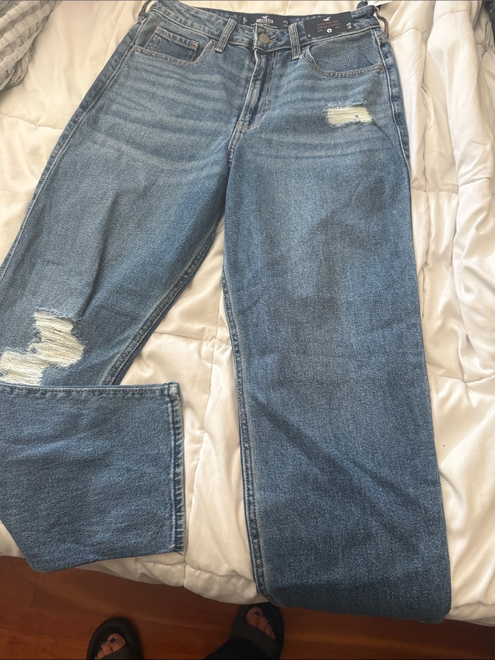 Hollister Straight-Leg Distressed Jeans in Medium Blue Wash